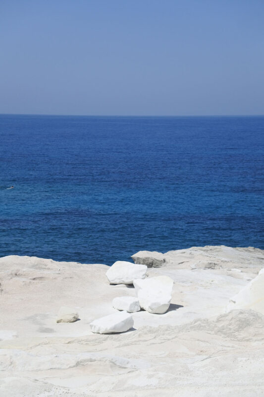 plage de Sarakiniko à Milos